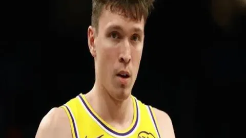 津门虎与梅州客家2-2绝平，基莱斯补时双响惊险错失点球刘云破门